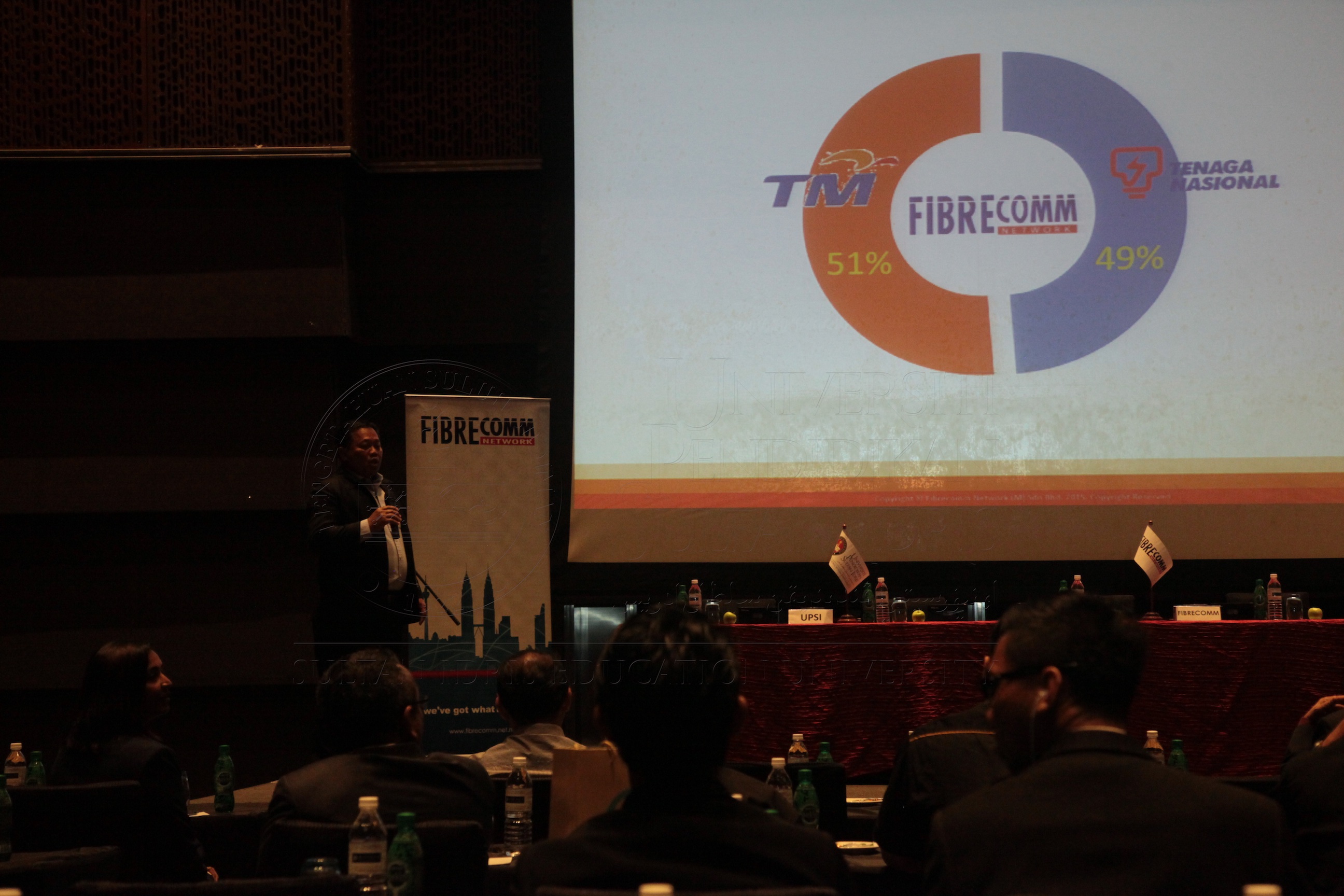 PRO16 14 fibercom IMG 0051